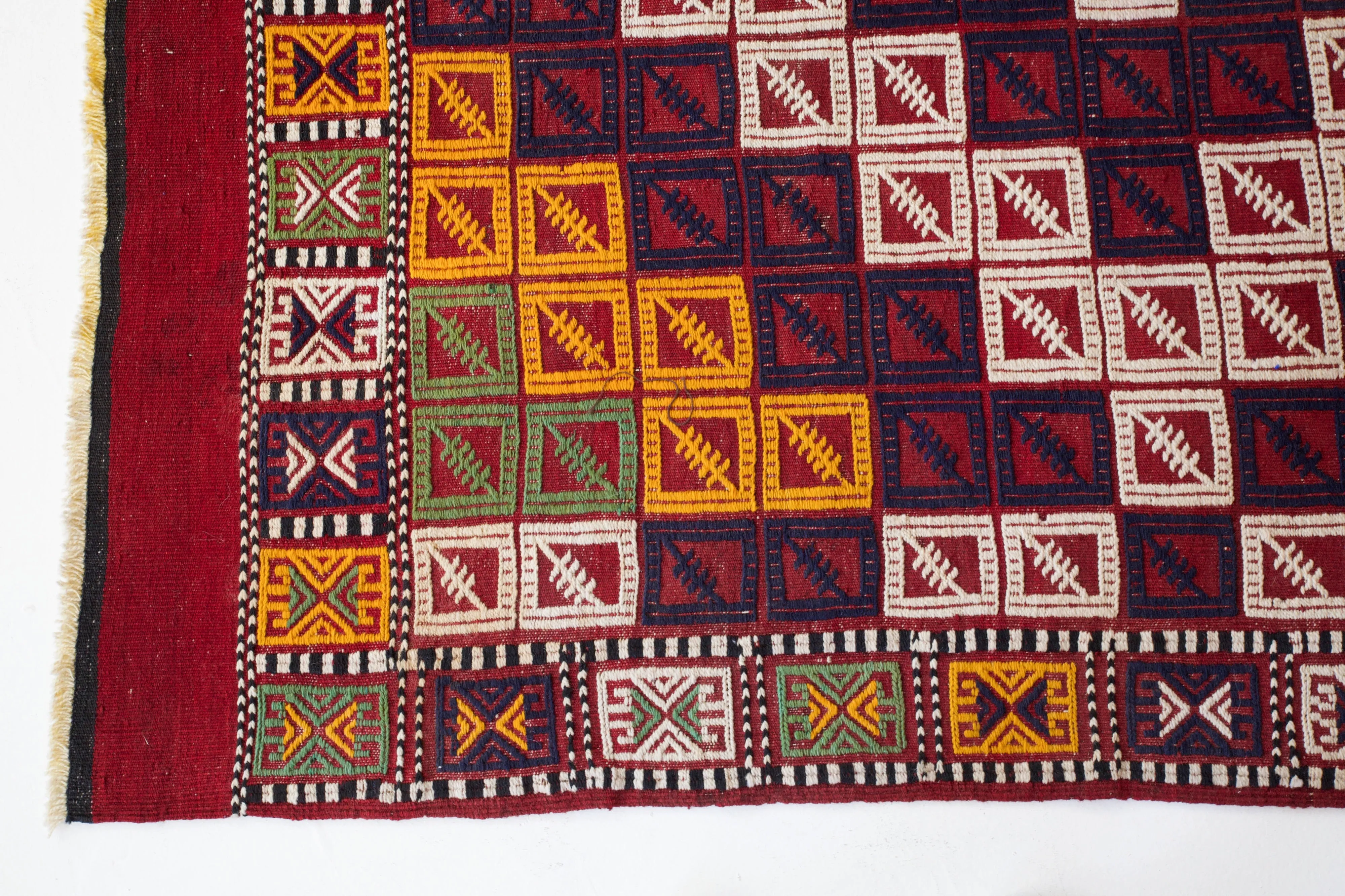 Vintage Pergamum Kozak Kilim Rug 5'10"x9'