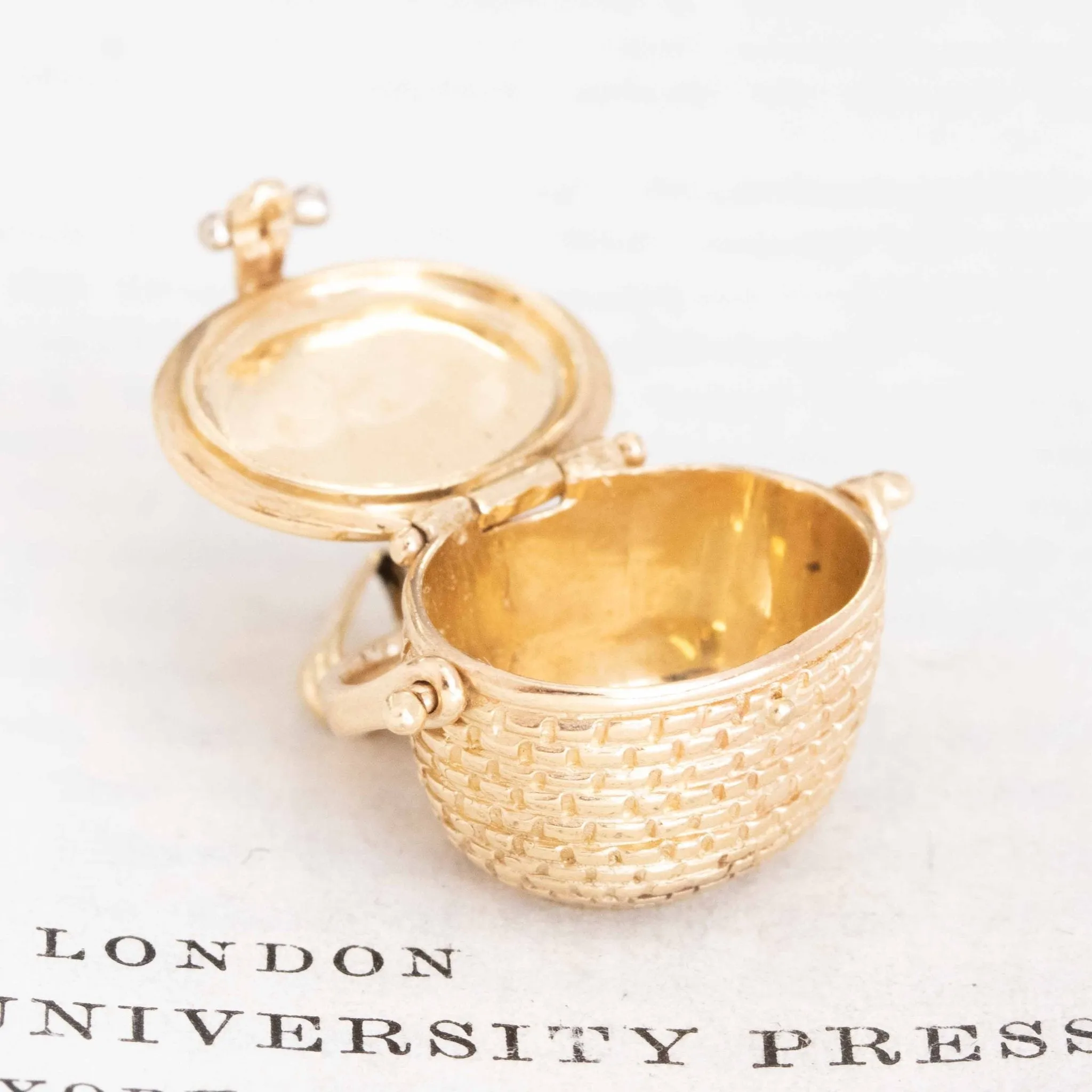Vintage Picnic Basket Pendant