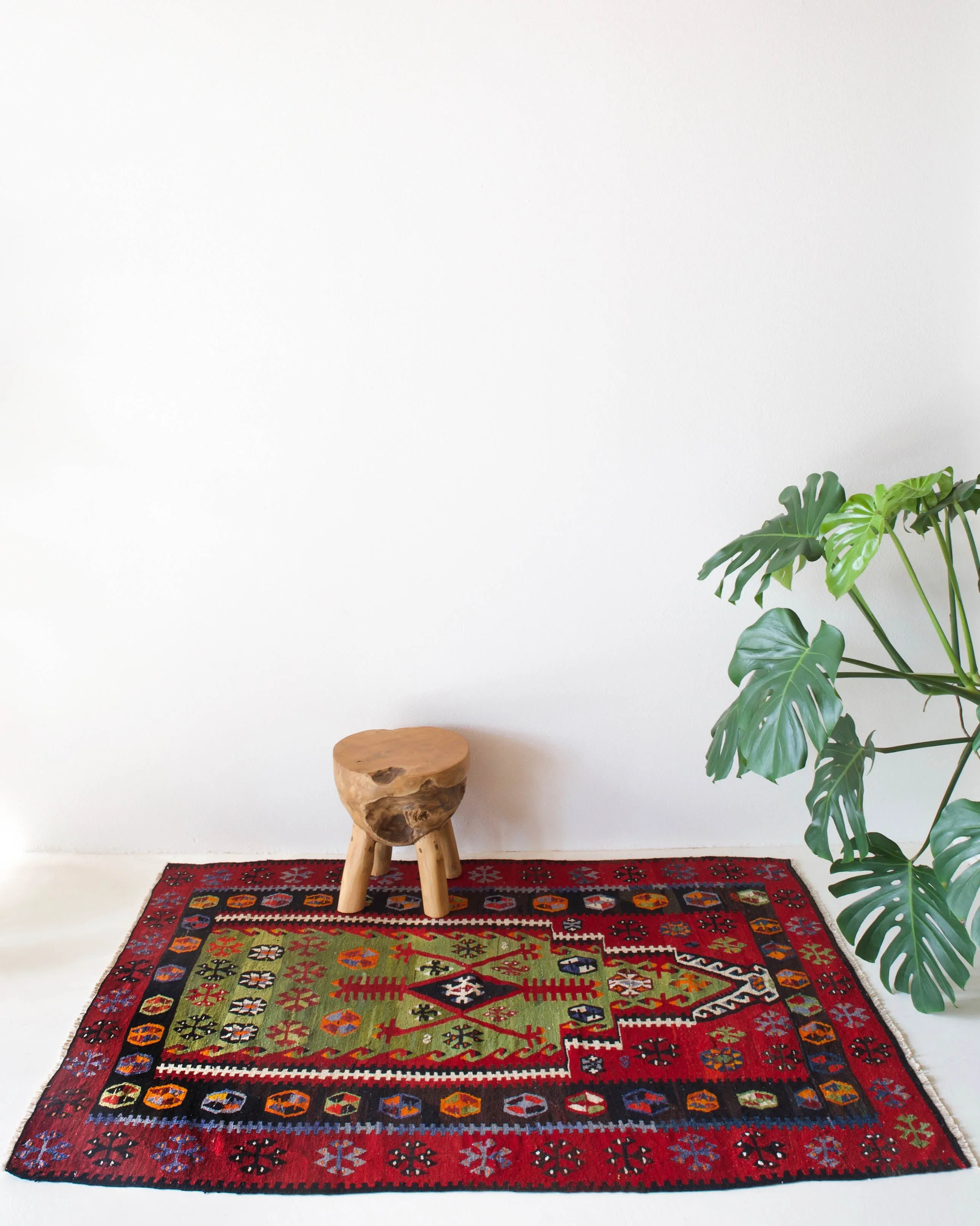 Vintage Turkish Sivas Kilim Rug 4'x5'10"