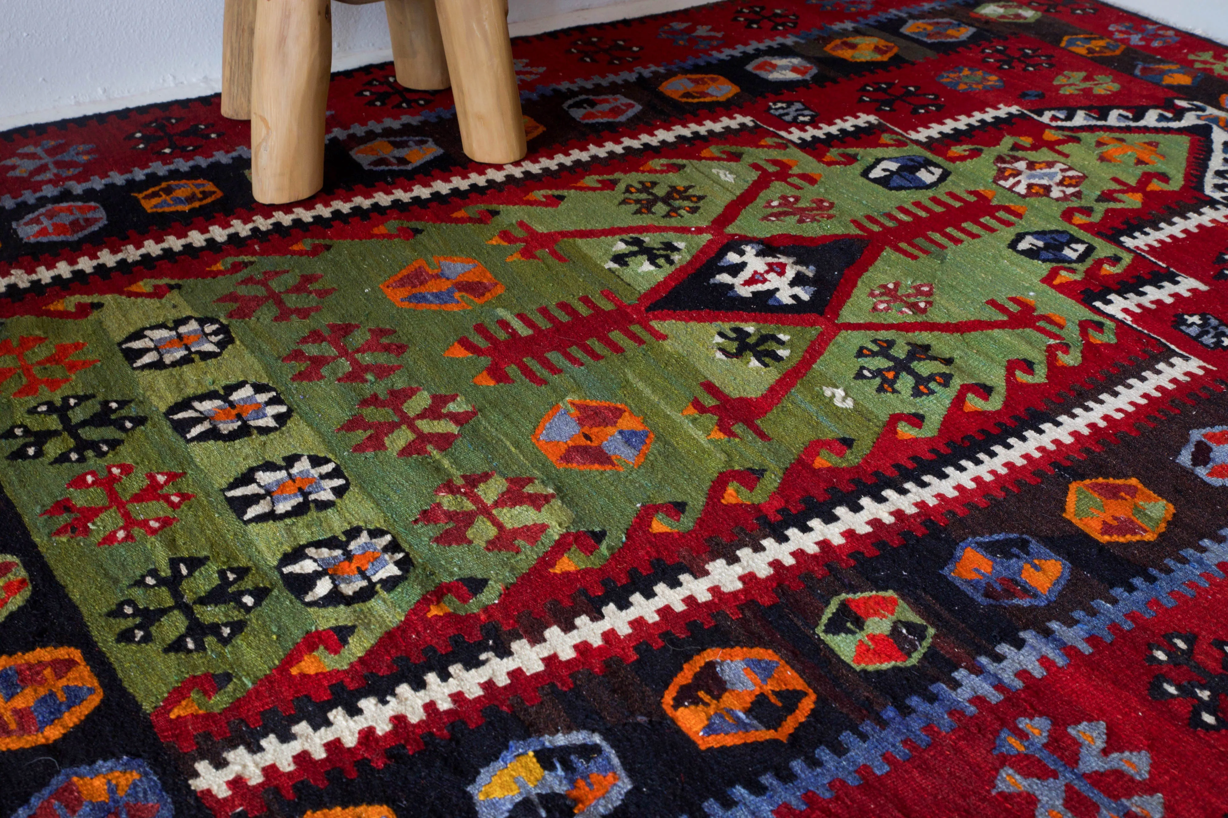 Vintage Turkish Sivas Kilim Rug 4'x5'10"