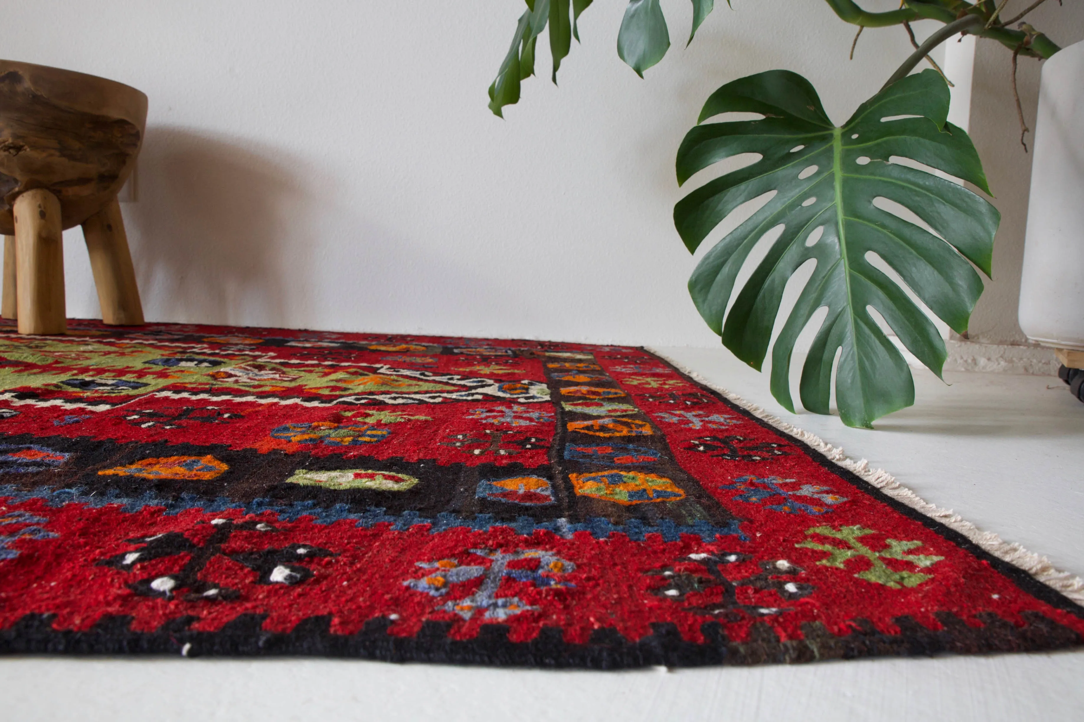 Vintage Turkish Sivas Kilim Rug 4'x5'10"