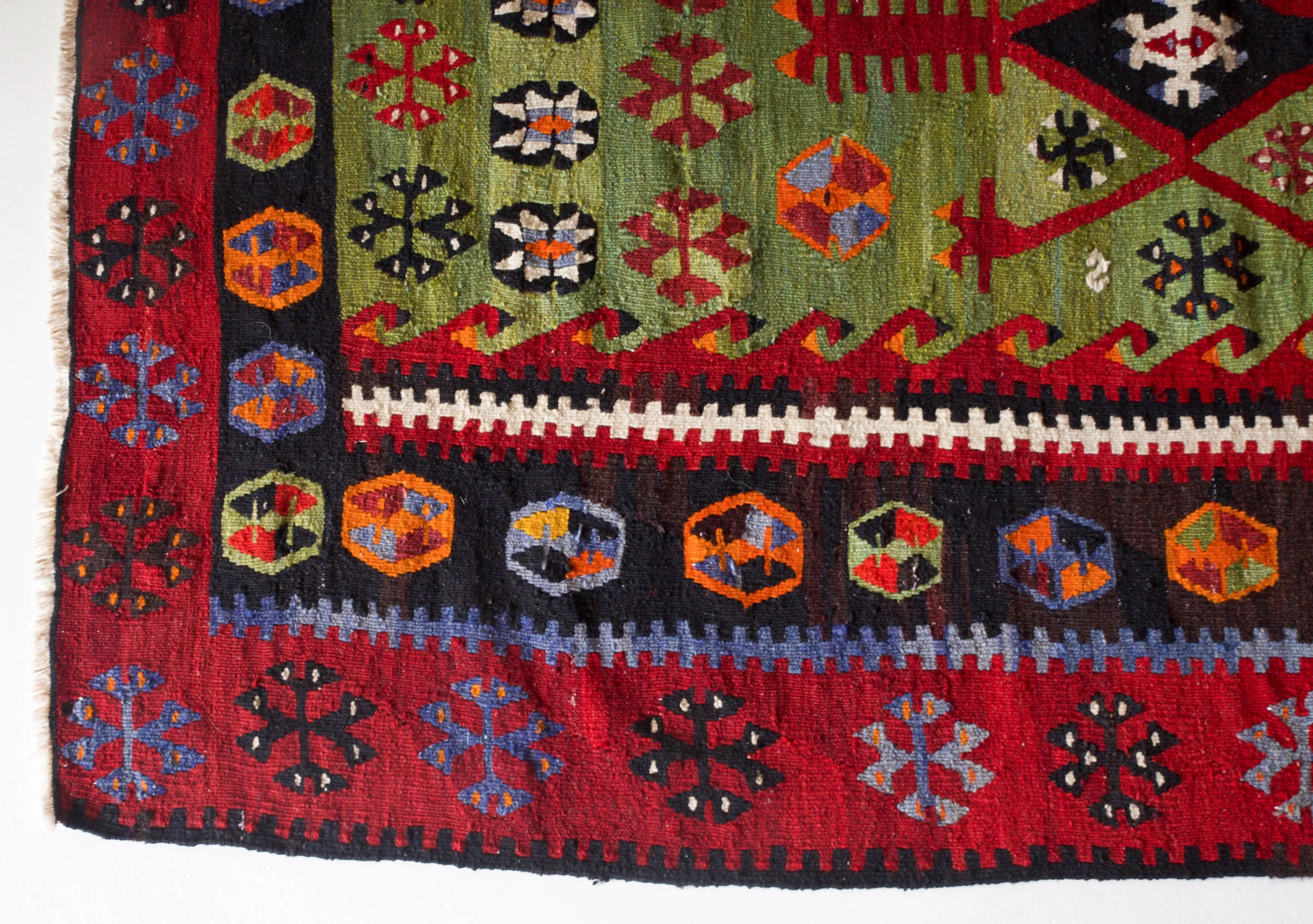 Vintage Turkish Sivas Kilim Rug 4'x5'10"