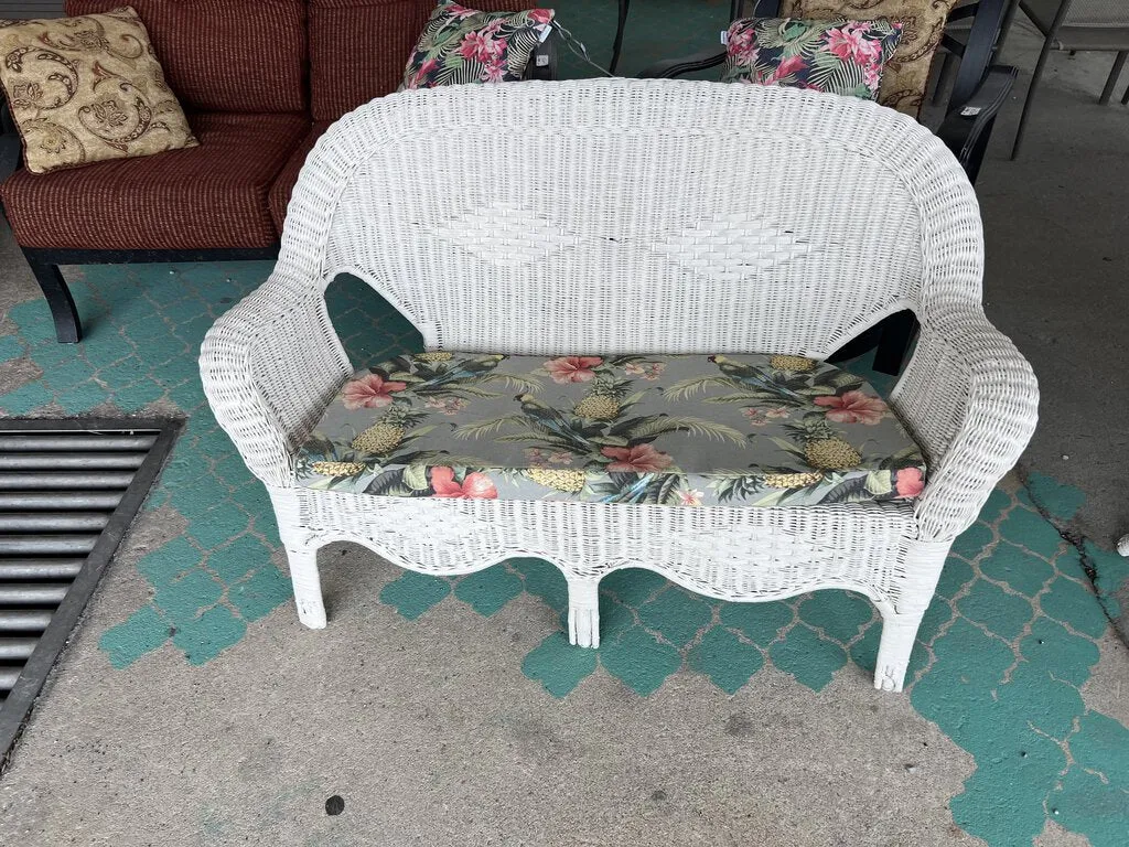 White Wicker Sofa w/ Cushion 48"