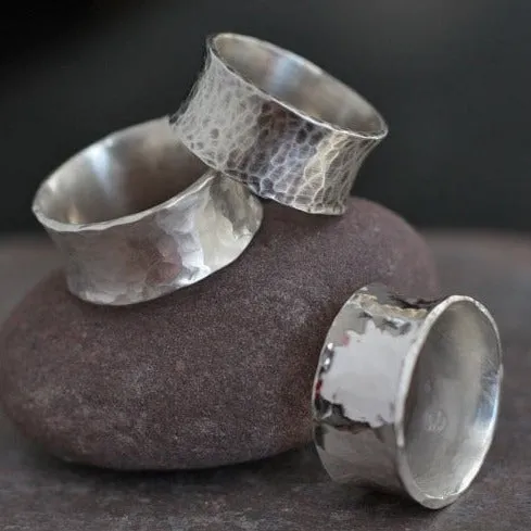Wide Hammered and Oxidized Sterling Silver Ring - PALI
