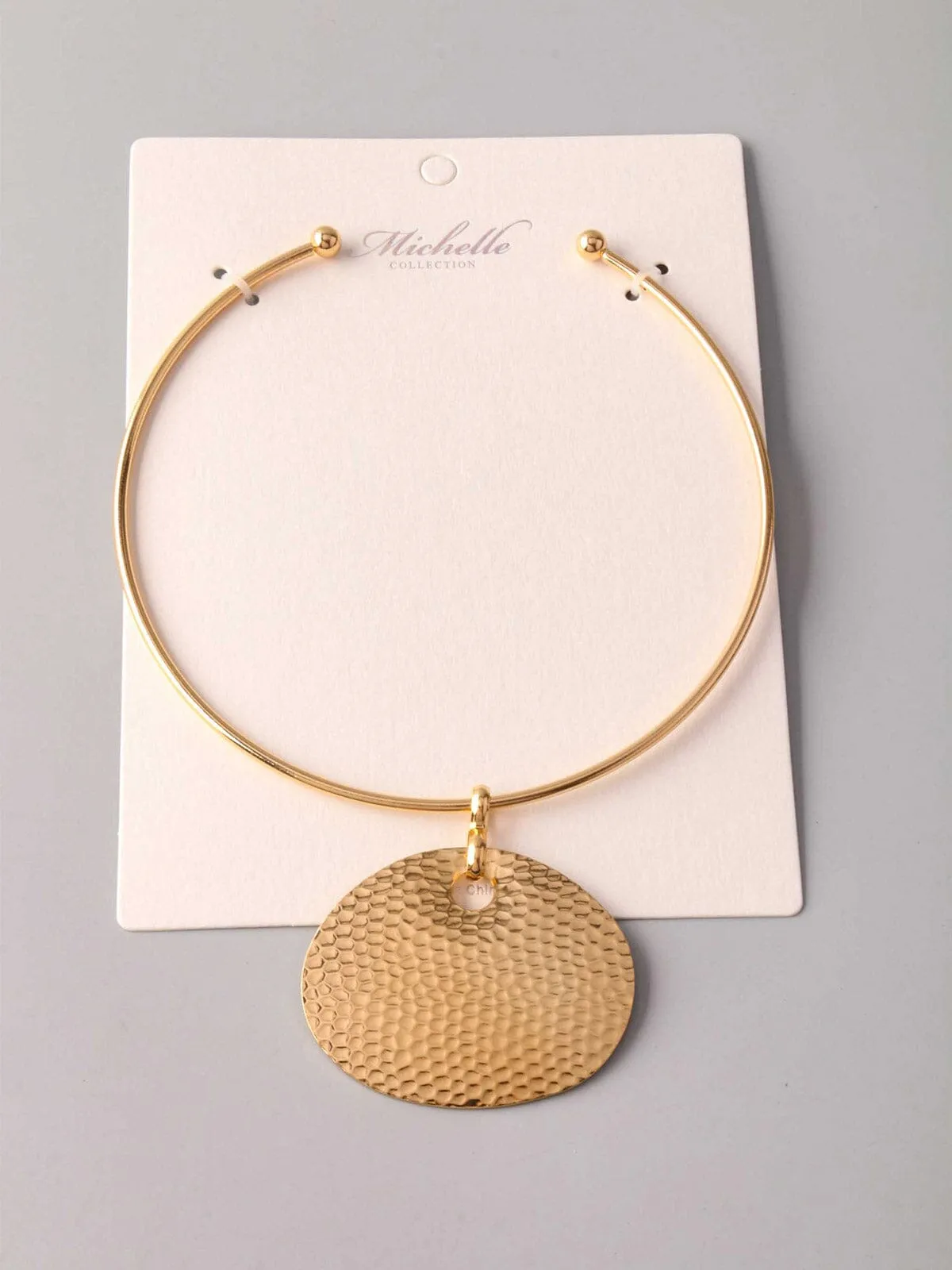 WOMEN'S DETAILED PENDANT COLLAR NECKLACE