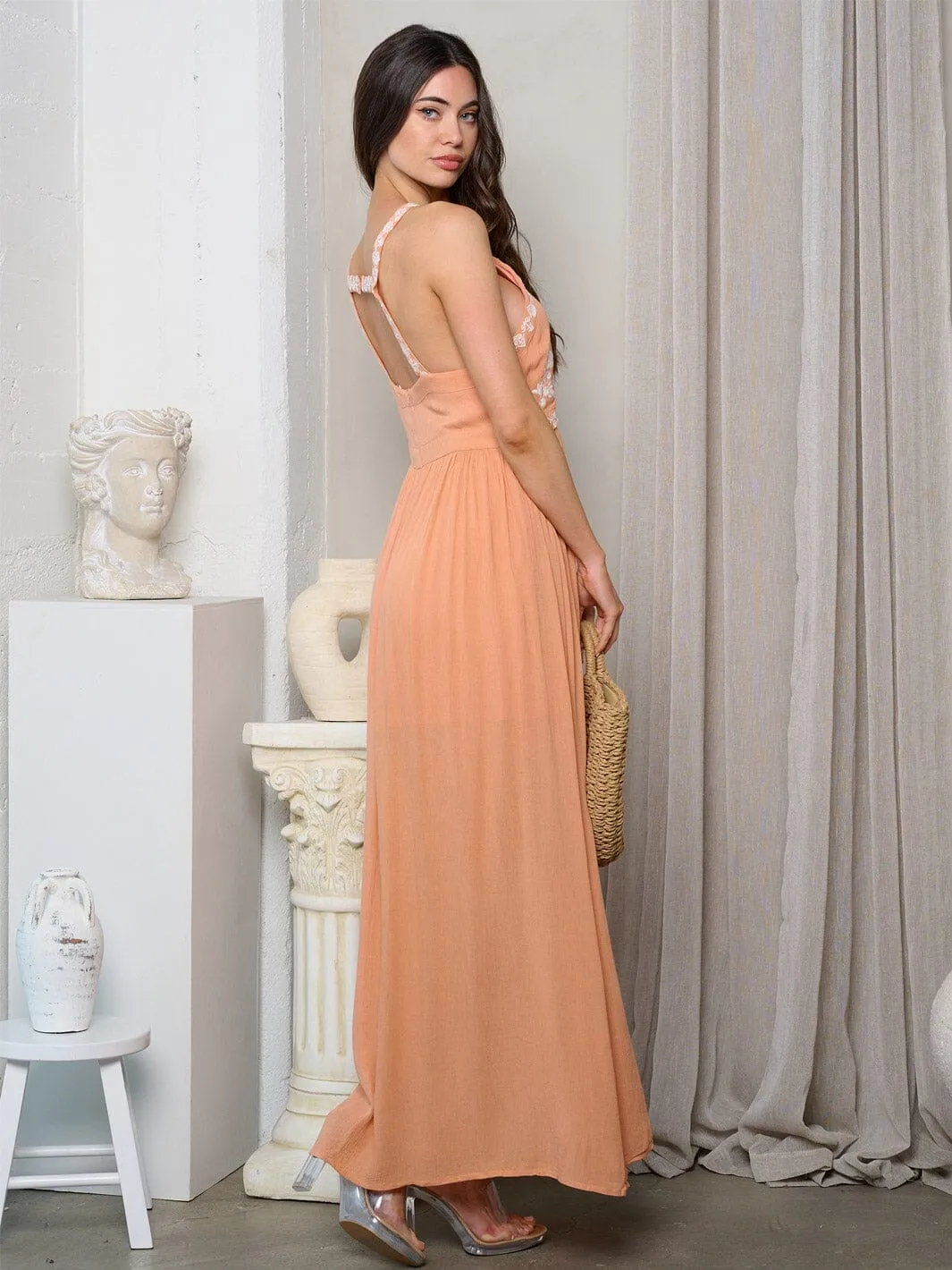 WOMEN'S SLEEVELESS FLORAL DETAILED MAXI DRESS