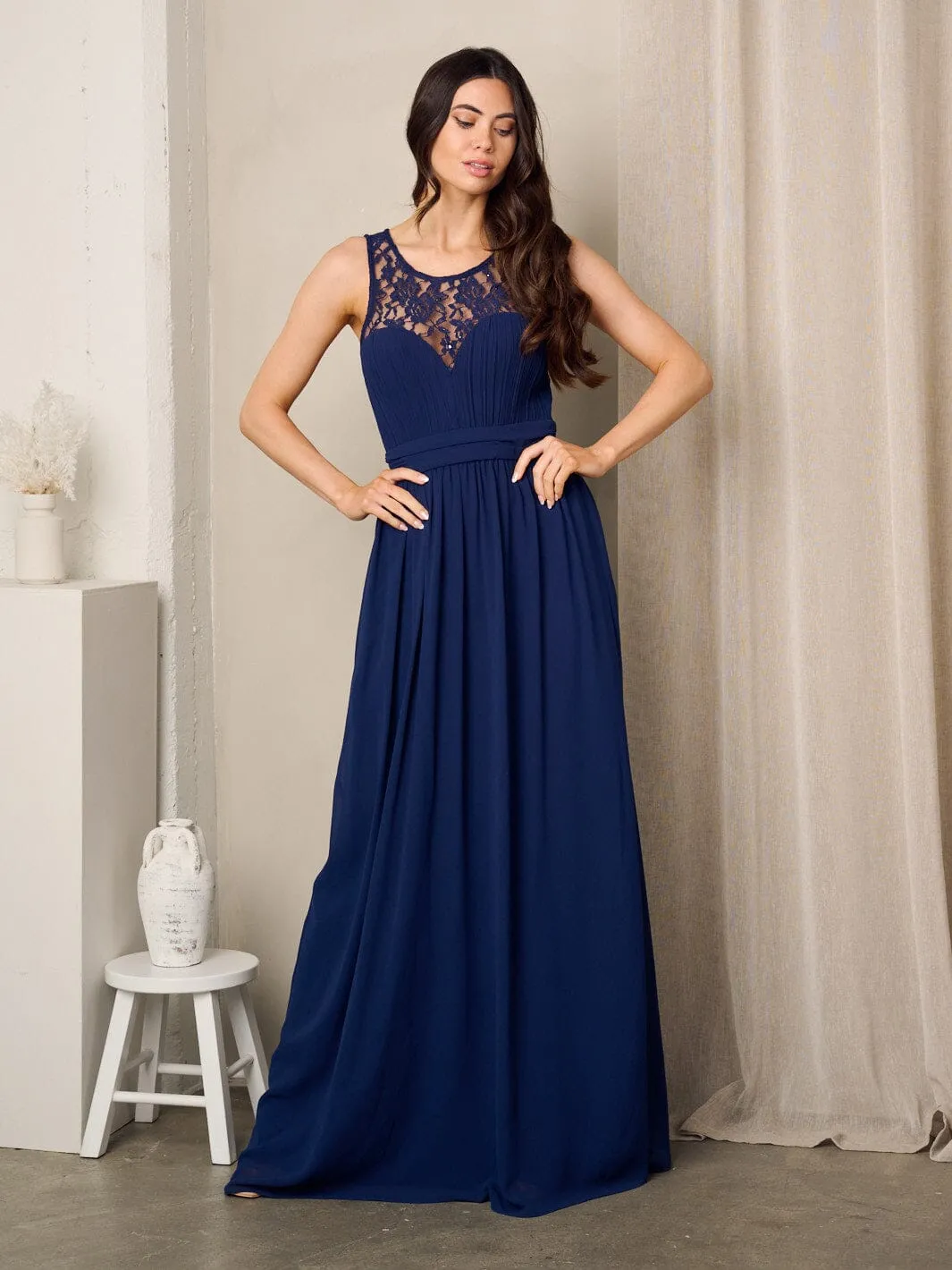 WOMEN'S SLEEVELESS LACE DETAILED MAXI GOWN DRESS