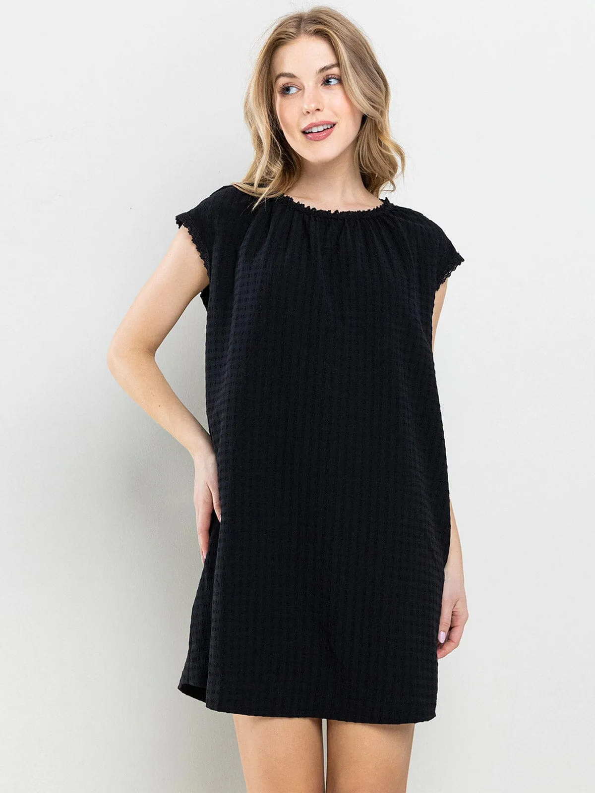 WOMEN'S SLEEVELESS POCKETS DETAILED TUNIC MINI DRESS